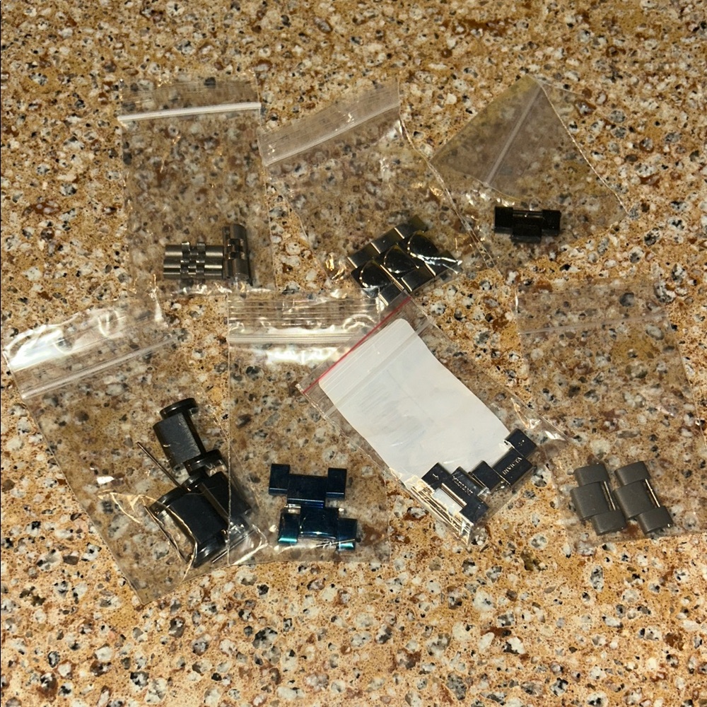 Invicta watch additional links. Variety of colors